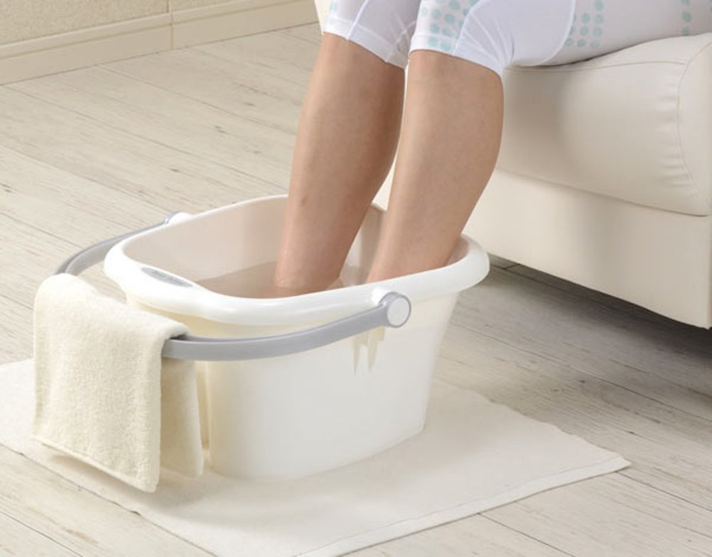 Inomata Chemical 2503 Foot Bath Basin with Handle, White