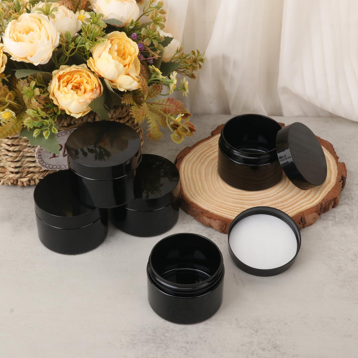 KUKLIPJIM Plastic Storage Jars with Lids