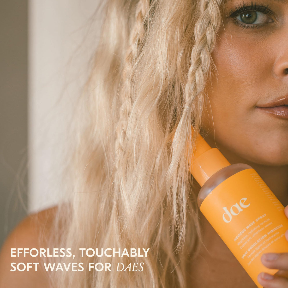 DAE Hibiscus Wave Spray with Desert-Derived Botanicals