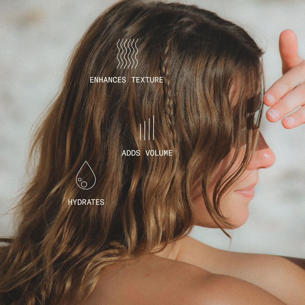 DAE Hibiscus Wave Spray with Desert-Derived Botanicals
